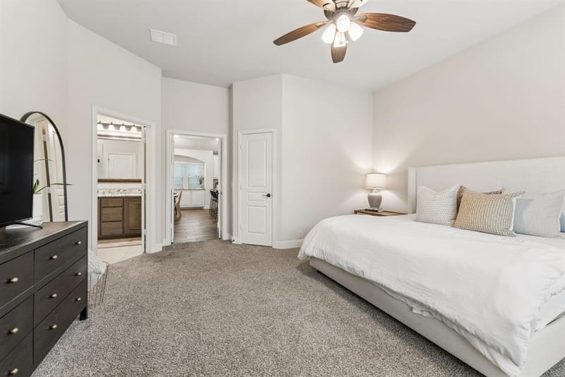 609 Fox View Drive, Fort Worth TX 76131 - Photo 13