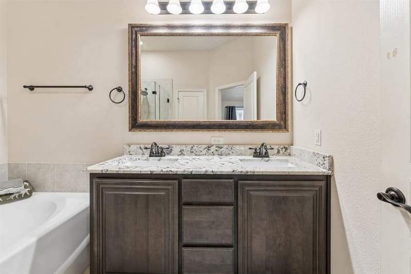 609 Fox View Drive, Fort Worth TX 76131 - Photo 16