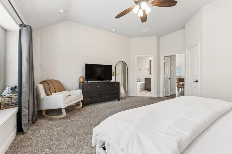 609 Fox View Drive, Fort Worth TX 76131 - Photo 14