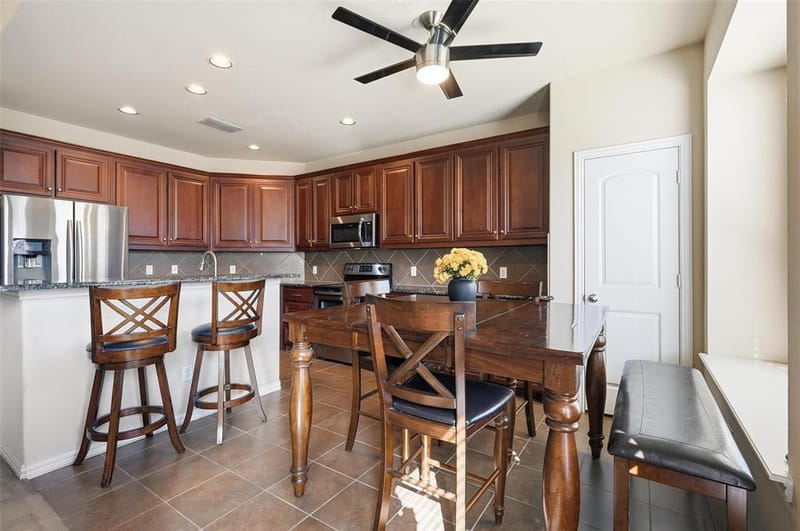 4222 Nia Drive, Irving TX 75038 - Photo 6