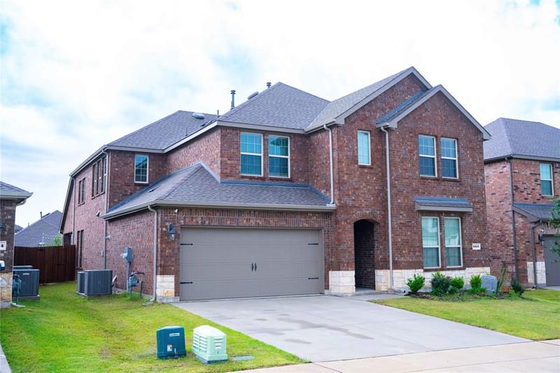 9820 Elk Falls Lane, Aubrey TX 76227 - Photo 2
