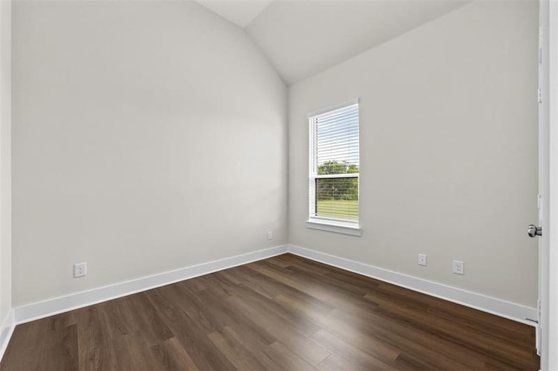 552 Holiday Avenue, Waxahachie TX 75165 - Photo 22