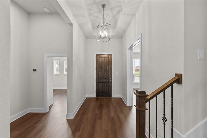 552 Holiday Avenue, Waxahachie TX 75165 - Photo 3