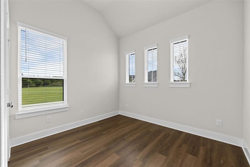 552 Holiday Avenue, Waxahachie TX 75165 - Photo 25