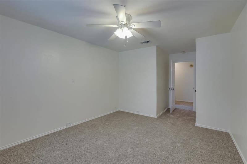 2703 Partridge Avenue, Arlington TX 76017 - Photo 18
