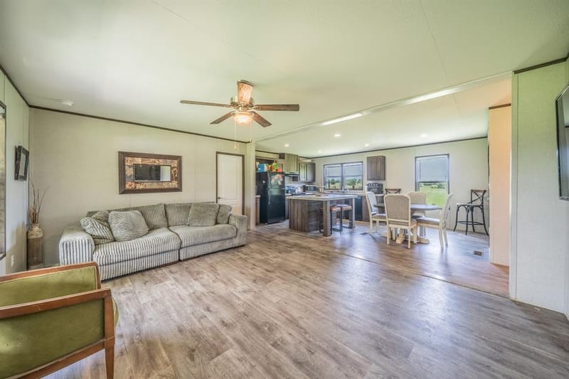 460 County Road 1260, Savoy TX 75479 - Photo 3