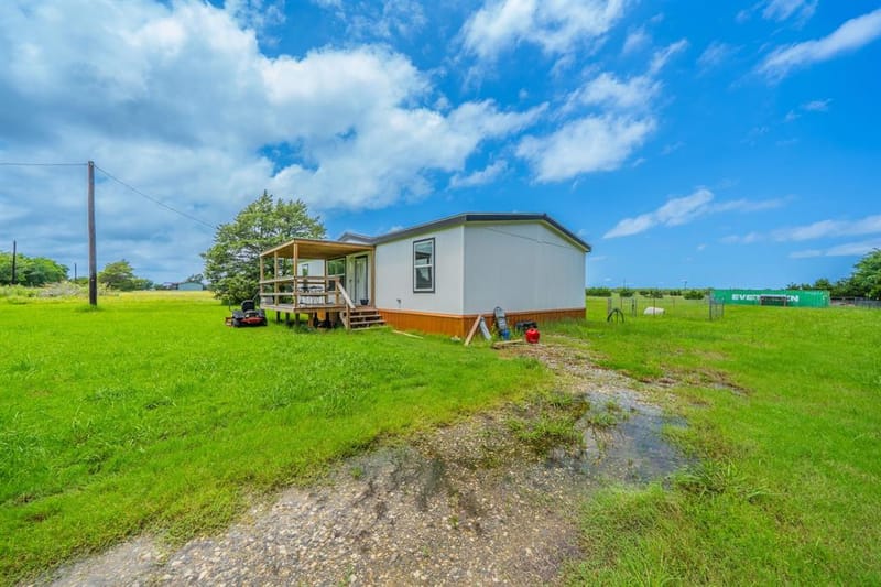 460 County Road 1260, Savoy TX 75479 - Photo 20