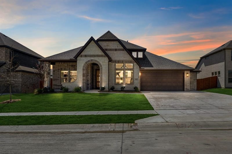 1025 Emerald Trace Drive, Justin TX 76247 - Photo 2