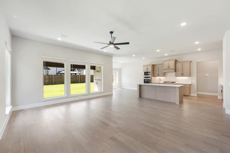 1025 Emerald Trace Drive, Justin TX 76247 - Photo 6