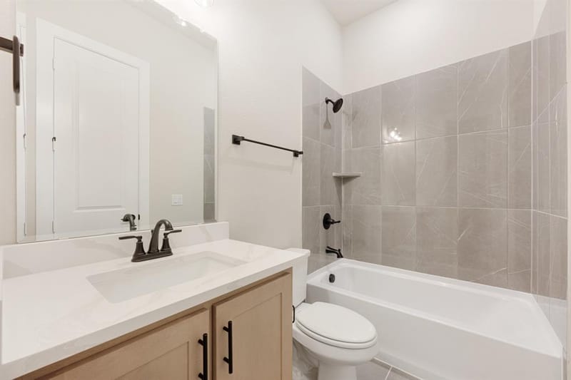 1025 Emerald Trace Drive, Justin TX 76247 - Photo 8