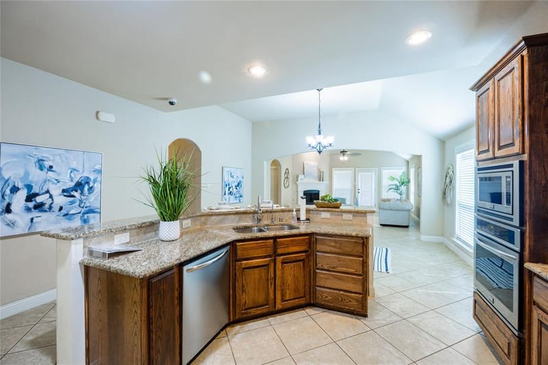 10301 Paul Revere Way, McKinney TX 75072 - Photo 9