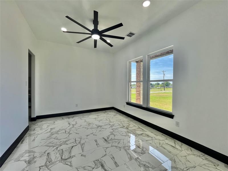 127 Valley Meadows Drive, Springtown TX 76082 - Photo 20