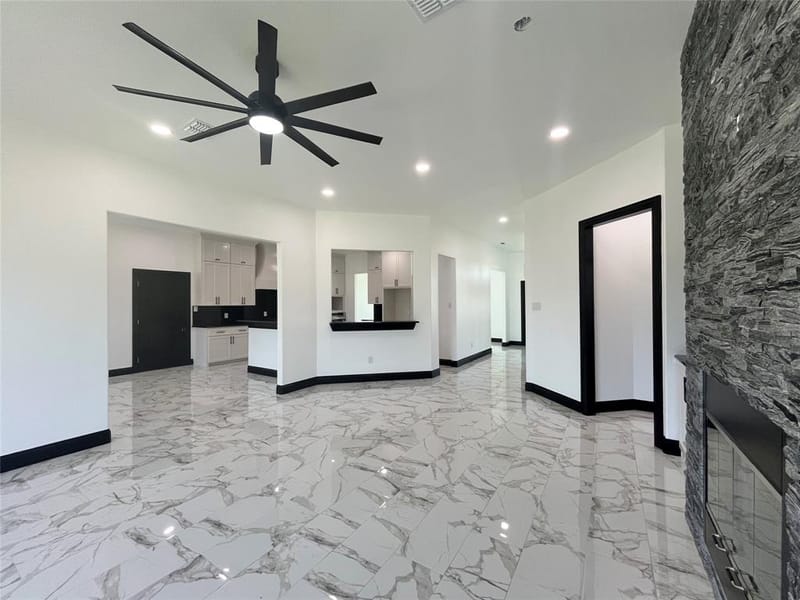 127 Valley Meadows Drive, Springtown TX 76082 - Photo 9