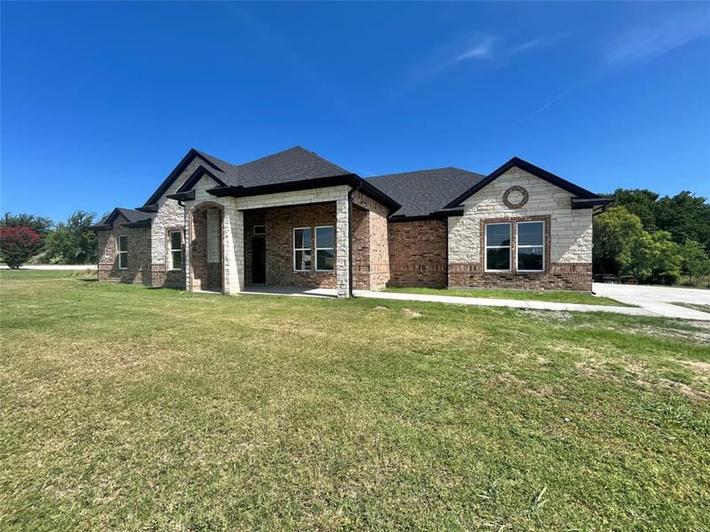 127 Valley Meadows Drive, Springtown TX 76082 - Photo 24