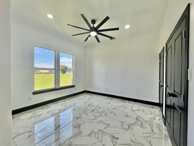 127 Valley Meadows Drive, Springtown TX 76082 - Photo 18