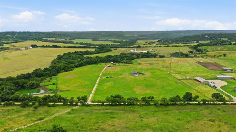 660 County Road 127, Stephenville TX 76401 - Photo 2