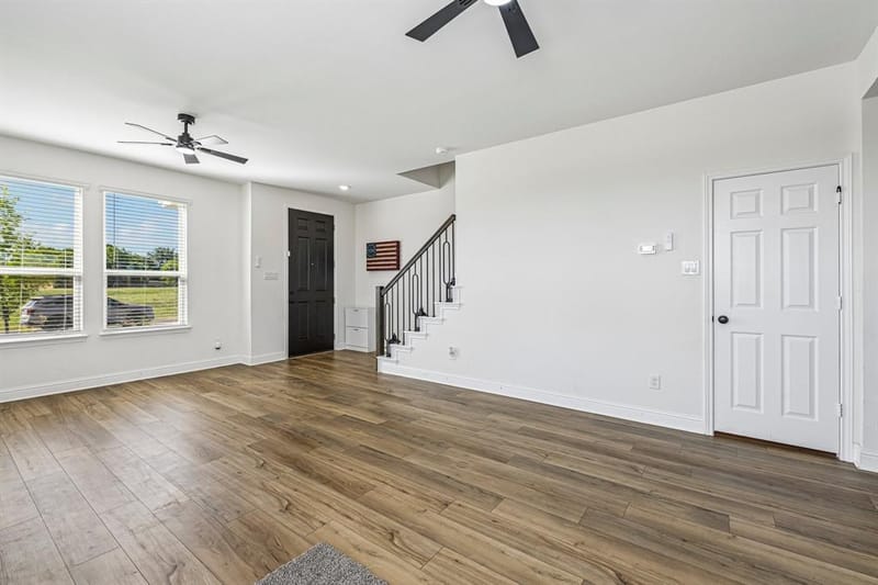 721 Saint Lawrence Drive, Seagoville TX 75159 - Photo 4