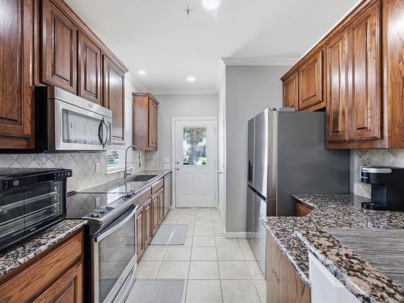 676 S Charles Street, Lewisville TX 75057 - Photo 12