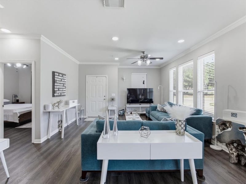 676 S Charles Street, Lewisville TX 75057 - Photo 8