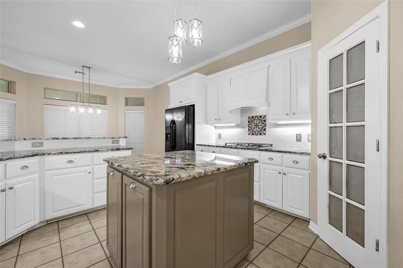 100 Laurel Oaks Lane, Crawford TX 76638 - Photo 15