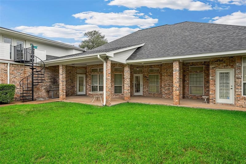 100 Laurel Oaks Lane, Crawford TX 76638 - Photo 35