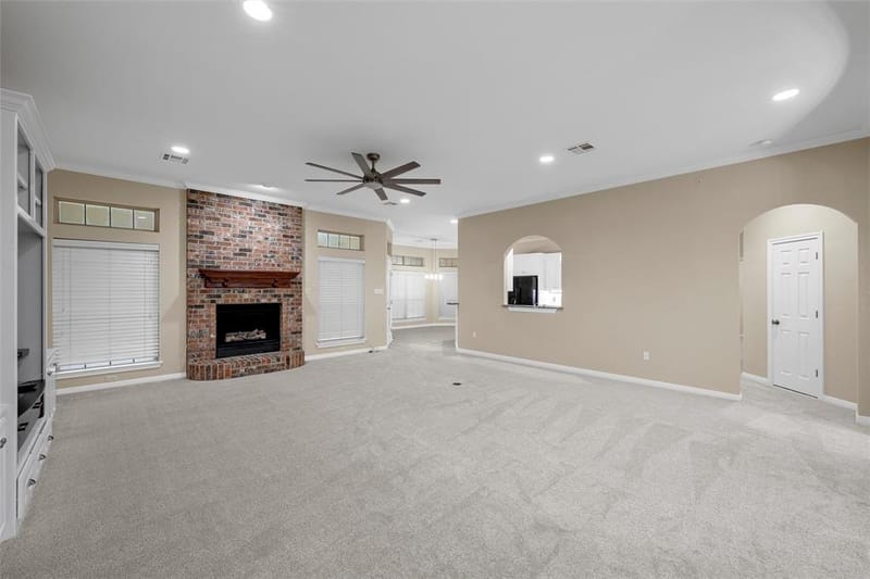 100 Laurel Oaks Lane, Crawford TX 76638 - Photo 8