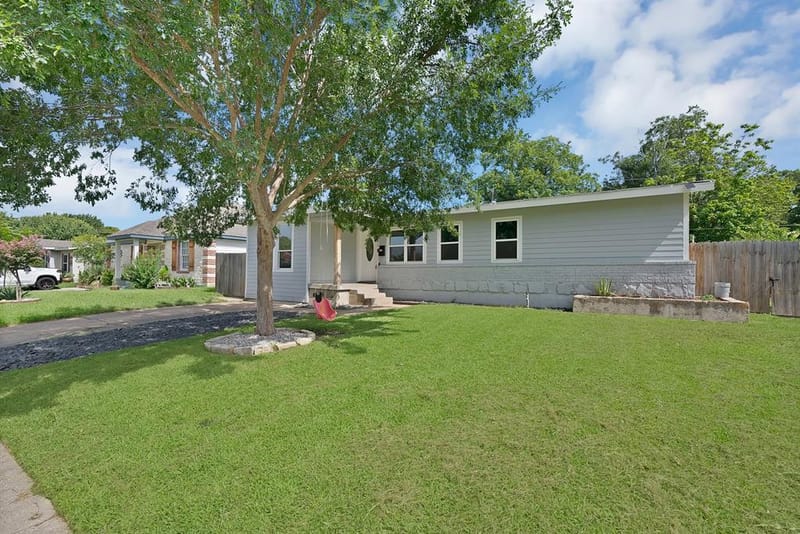 113 E Linda Drive, Garland TX 75041 - Photo 3