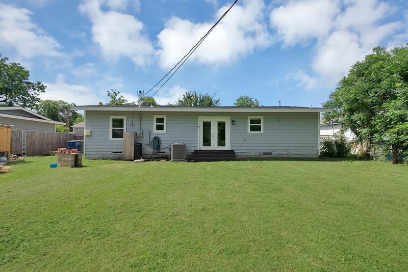 113 E Linda Drive, Garland TX 75041 - Photo 4