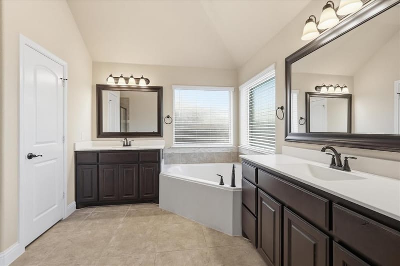 7533 Rothbury Drive, Fort Worth TX 76179 - Photo 18