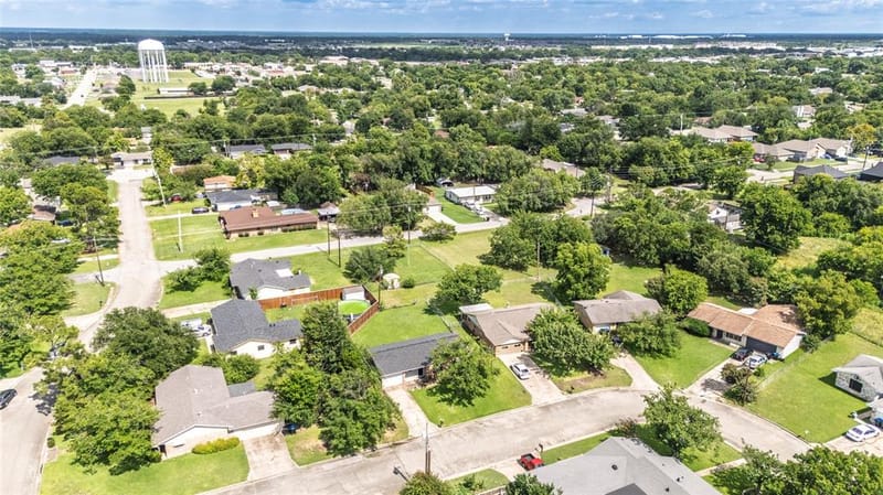 3407 Highmeadow Lane, Greenville TX 75402 - Photo 2