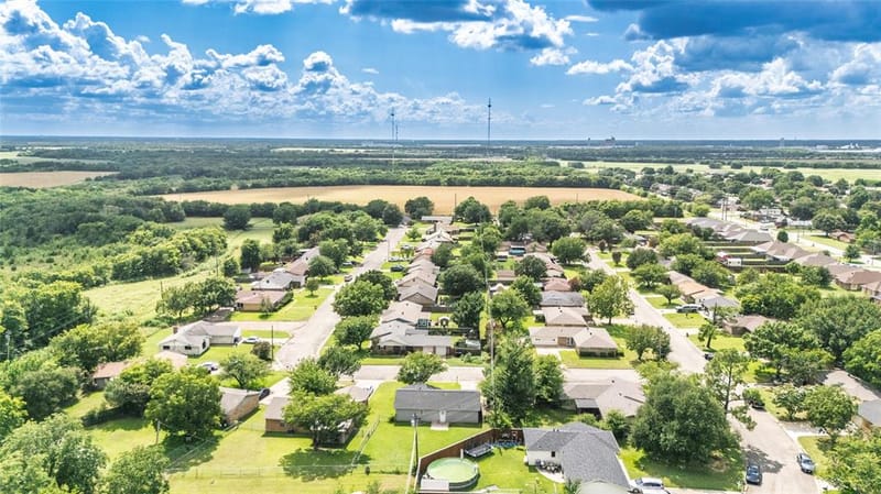 3407 Highmeadow Lane, Greenville TX 75402 - Photo 8