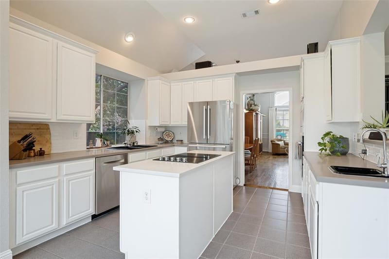 6208 Trailwood Drive, Plano TX 75024 - Photo 9