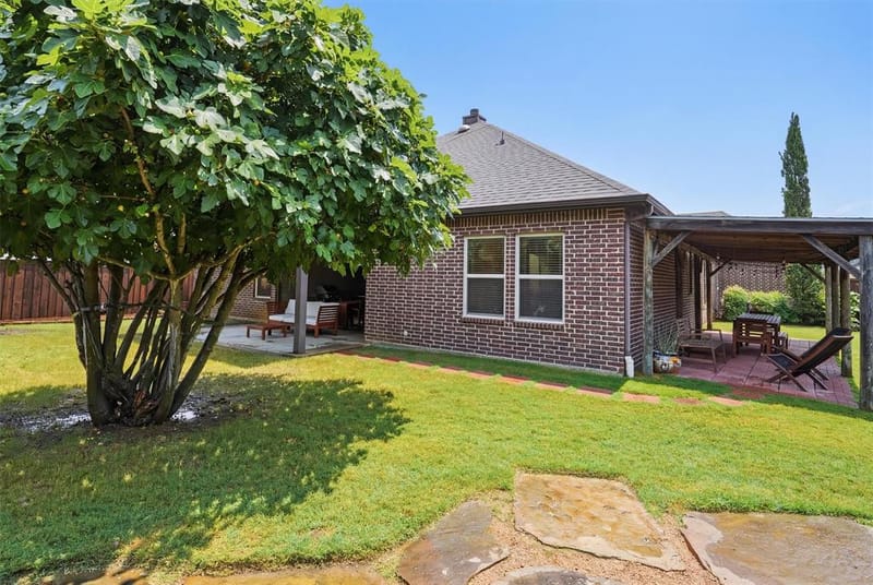 305 Delaware Street, Burleson TX 76028 - Photo 22