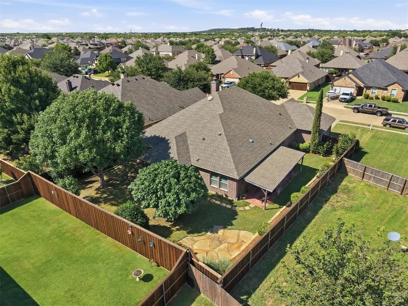 305 Delaware Street, Burleson TX 76028 - Photo 3