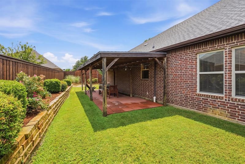 305 Delaware Street, Burleson TX 76028 - Photo 24