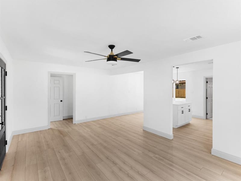 833 Springbrook Drive, Fort Worth TX 76107 - Photo 6