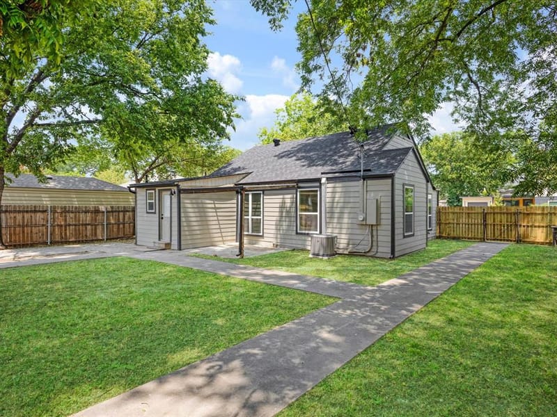 833 Springbrook Drive, Fort Worth TX 76107 - Photo 25