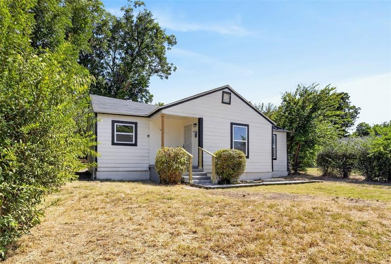1212 E Ramsey Avenue, Fort Worth TX 76104 - Photo 3