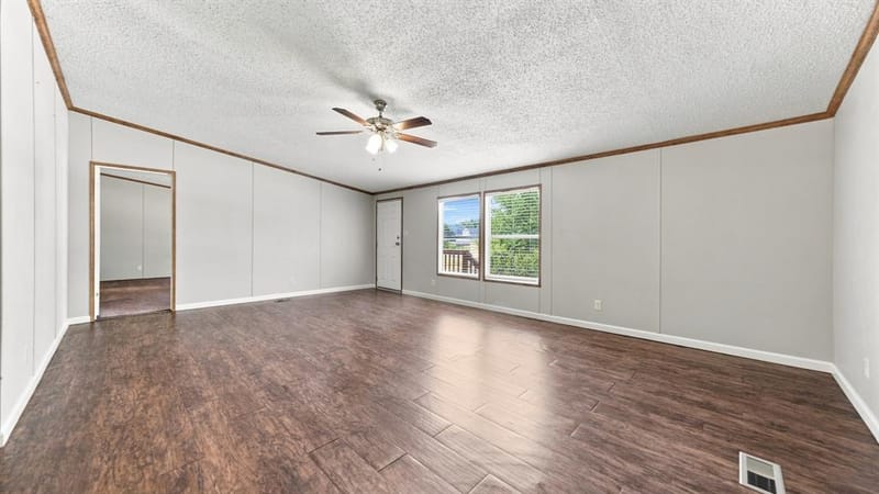 110 Draper Drive, Springtown TX 76082 - Photo 7