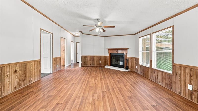 110 Draper Drive, Springtown TX 76082 - Photo 11