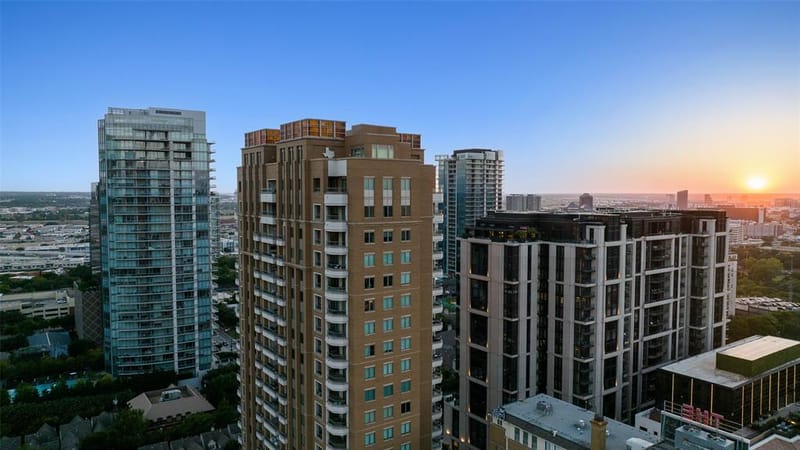 2300 Wolf Street # 8A, Dallas TX 75201 - Photo 36