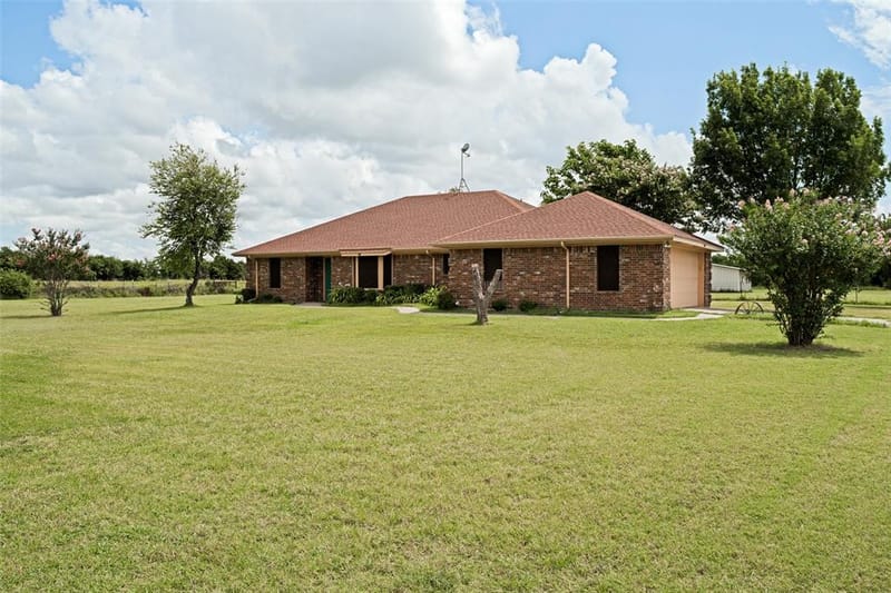 3511 County Road 1108, Celeste TX 75423 - Photo 2