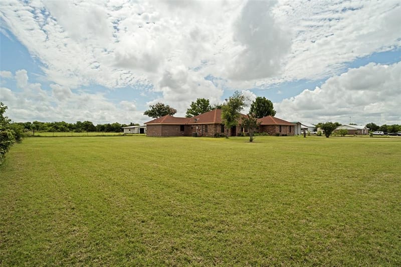 3511 County Road 1108, Celeste TX 75423 - Photo 35