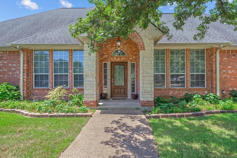 690 County Road 2310, Mineola TX 75773 - Photo 2