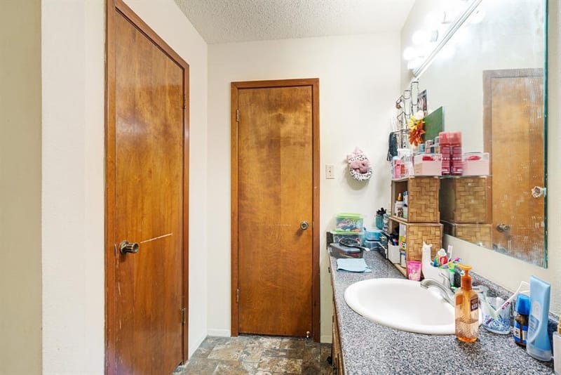 820 NE 32nd, Paris TX 75460 - Photo 12