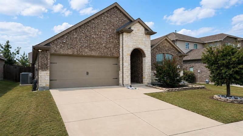 800 Goldenrod Lane, Princeton TX 75407 - Photo 5
