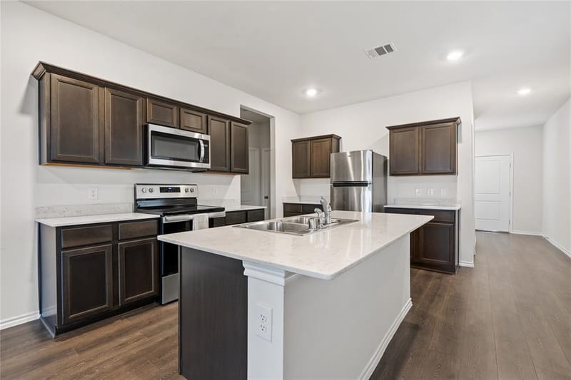 1041 Old Oaks Drive, Forney TX 75126 - Photo 5