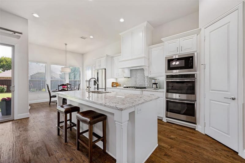 8805 Abbington Place, McKinney TX 75072 - Photo 10