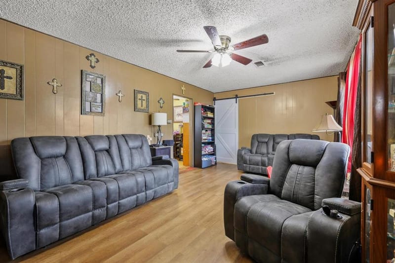 612 E Monterey Street, Denison TX 75021 - Photo 2