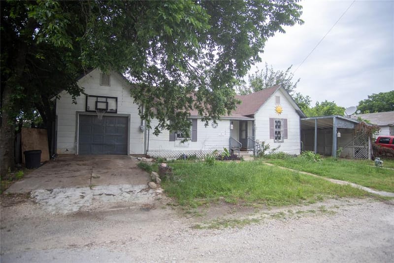 106 S Watson Street, Alvarado TX 76009 - Photo 2